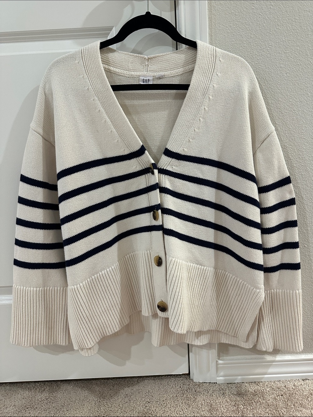 GAP 24/7 Split Hem Cardigan - Picture 3 of 8